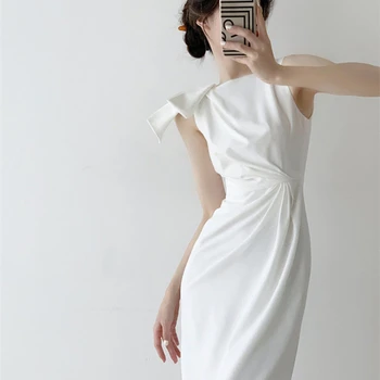 Асимметричное платье Yitimuceng для женщин 2023 Модное летнее Винтажное белое платье без рукавов с шикарными повседневными складками, платье Миди с круглым вырезом