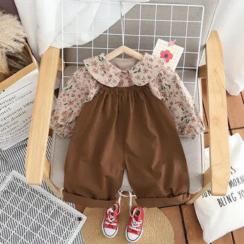 Модные наряды для маленьких девочек, весенне-осенние футболки с цветочным отложным воротником и длинными рукавами и комбинезоны, одежда для младенцев, детская одежда