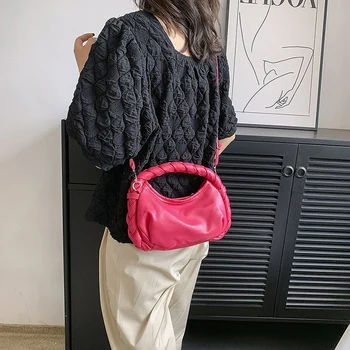 Новая простая женская плиссированная сумка через плечо из цельной искусственной кожи на одно плечо, модные классические повседневные универсальные сумки для хранения в пригородных поездах 3